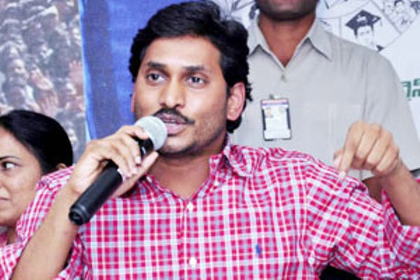   వారికి జగనే టార్గెట్..!